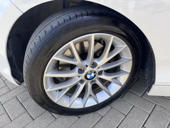 BMW-120i-2.0 16V SPORT ACTIVEFLEX 4P AUTOMÁTICO BMW-120i-2015