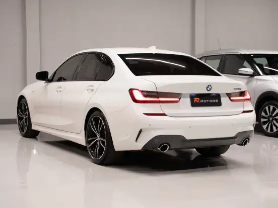 BMW-320i-2.0 16V TURBO FLEX M SPORT AUTOMÁTICO BMW-320i-2022