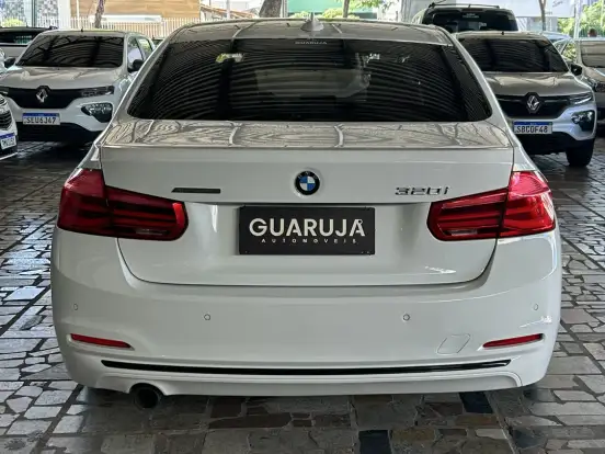 BMW-320i-2.0 SPORT 16V TURBO ACTIVE FLEX 4P AUTOMÁTICO BMW-320i-2017