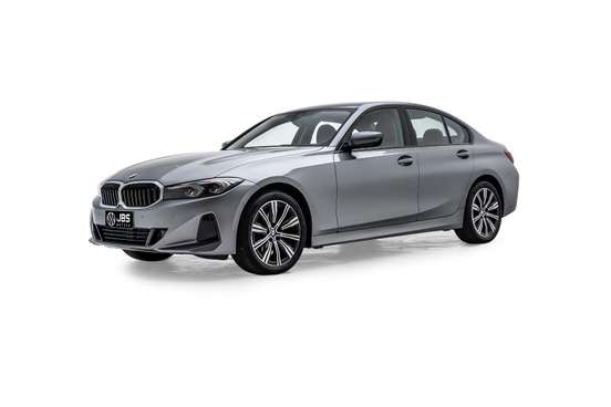 BMW-320i-2024