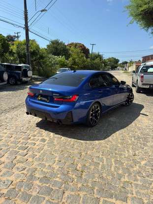 BMW-320i-2024