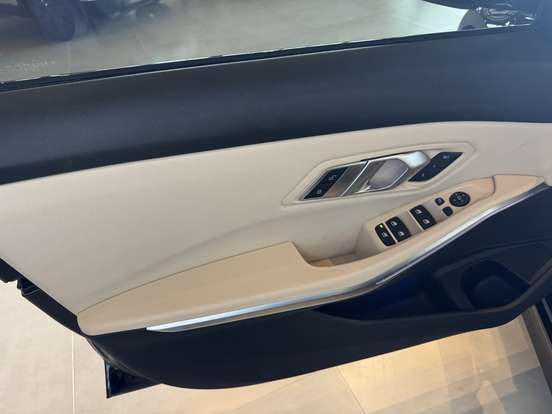 BMW-320i-2.0 16V TURBO FLEX SPORT GP AUTOMÁTICO BMW-320i-2021