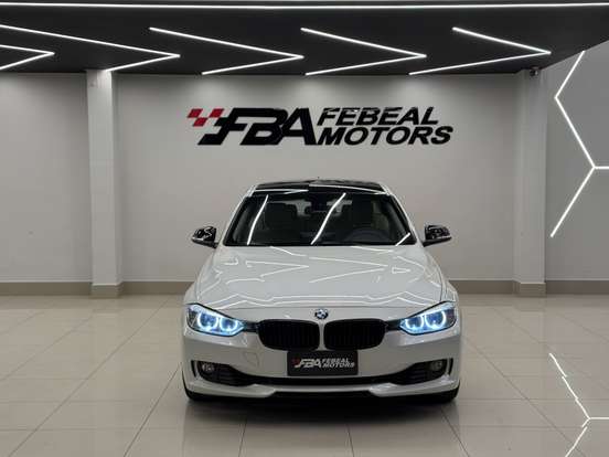 BMW-320i-2013