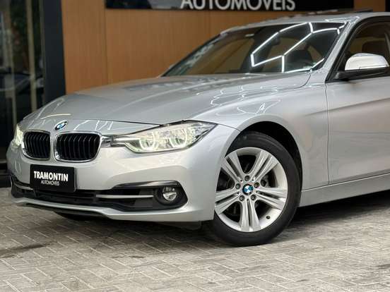 BMW-320i-2017