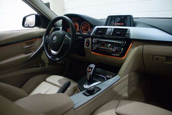 BMW-320i-2015