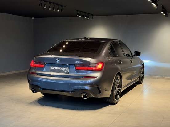 BMW-330i-2.0 16V TURBO GASOLINA M SPORT AUTOMÁTICO BMW-330i-2019