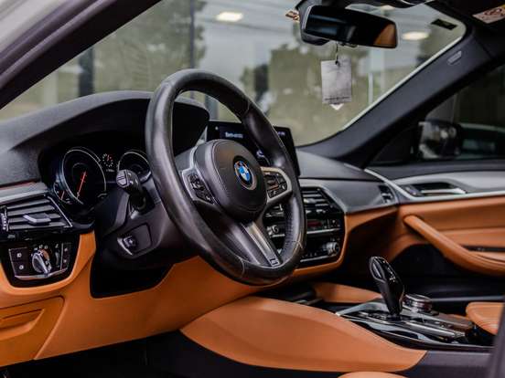 BMW-530i-2017