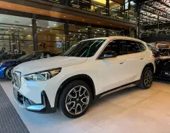BMW iX1 ELÉTRICO eDRIVE20 X LINE BMW iX1 ELÉTRICO eDRIVE20 X LINE