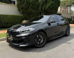 BMW M 135i 2.0 16V TURBO GASOLINA XDRIVE DARK EDITION AUTOMÁTICO BMW M 135i 2.0 16V TURBO GASOLINA XDRIVE DARK EDITION AUTOMÁTICO