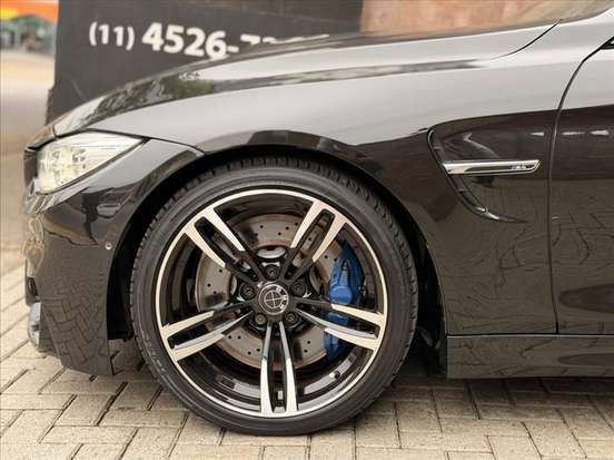 BMW-M4-2015