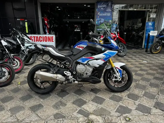 BMW S 1000 XR BMW S 1000 XR
