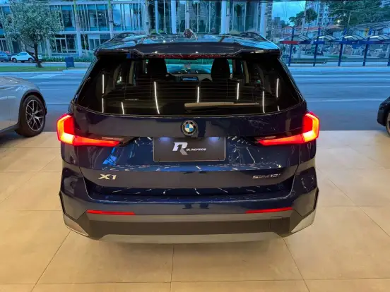 BMW-X1-2023