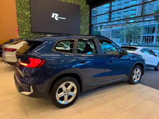 BMW-X1-2023