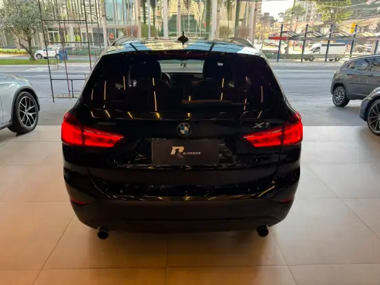 BMW-X1-2.0 16V TURBO ACTIVEFLEX SDRIVE20I 4P AUTOMÁTICO BMW-X1-2017
