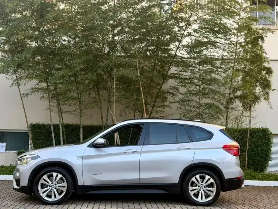 BMW-X1-2.0 16V TURBO ACTIVEFLEX SDRIVE20I 4P AUTOMÁTICO BMW-X1-2016