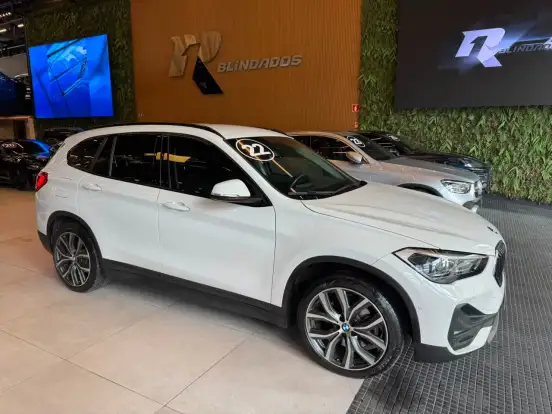 BMW-X1-2022