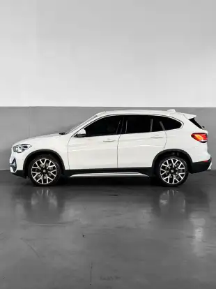 BMW-X1-2022