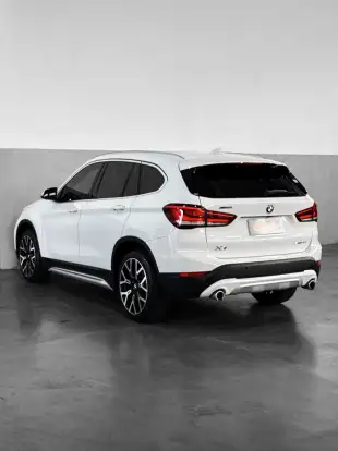 BMW-X1-2022