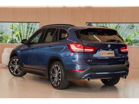 BMW-X1-2021