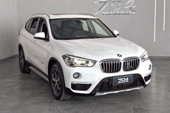 BMW-X1-2.0 16V TURBO ACTIVEFLEX SDRIVE20I X-LINE 4P AUTOMÁTICO BMW-X1-2017
