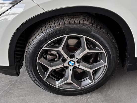 BMW-X1-2.0 16V TURBO ACTIVEFLEX SDRIVE20I X-LINE 4P AUTOMÁTICO BMW-X1-2017