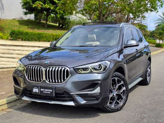 BMW-X1-2021
