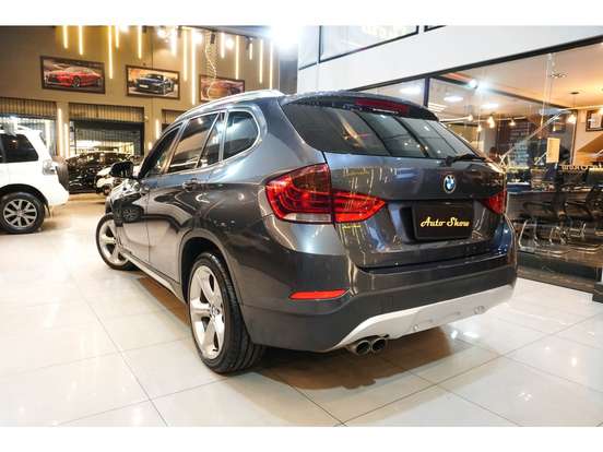 BMW-X1-2.0 16V TURBO GASOLINA SDRIVE20I 4P AUTOMÁTICO BMW-X1-2013