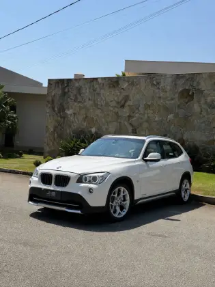 BMW X1 3.0 28I 4X4 24V GASOLINA 4P AUTOMÁTICO BMW X1 3.0 28I 4X4 24V GASOLINA 4P AUTOMÁTICO