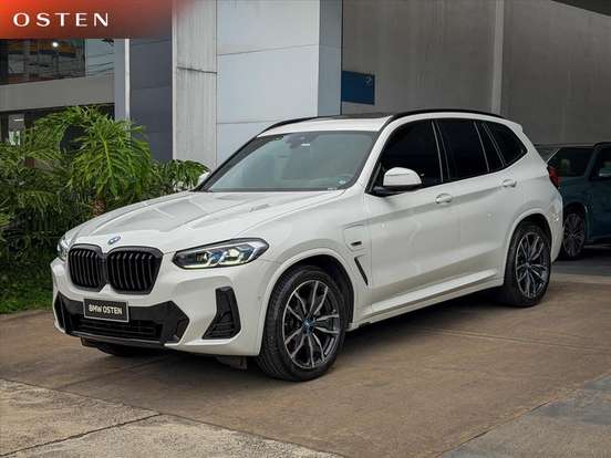 BMW-X3-2021