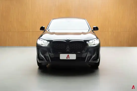 BMW-X4-2022