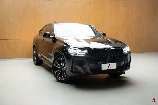 BMW-X4-2022