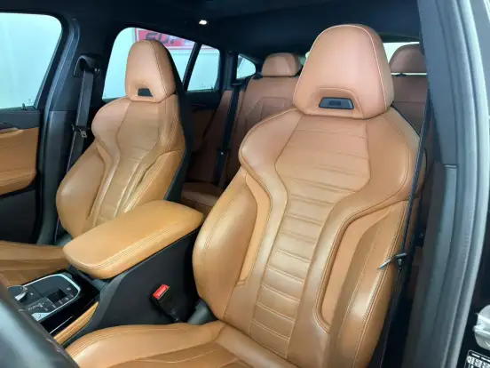 BMW-X4-2022