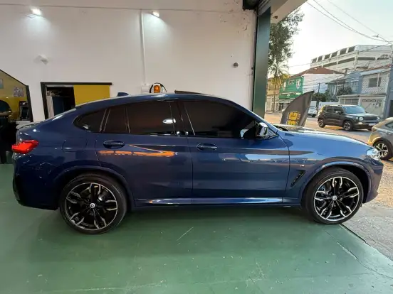 BMW-X4-2022