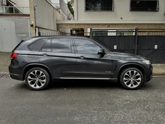 BMW-X5-3.0 I6 TURBO GASOLINA XDRIVE35I AUTOMÁTICO BMW-X5-2014