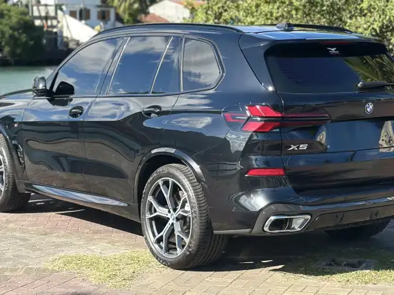 BMW-X5-3.0 I6 TURBO HÍBRIDO XDRIVE50E M SPORT AUTOMÁTICO BMW-X5-2025