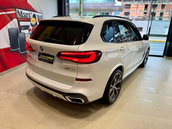BMW-X5-2022