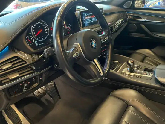 BMW-X6-4.4 M 4X4 COUPÉ V8 32V BI-TURBO GASOLINA 4P AUTOMÁTICO BMW-X6-2016