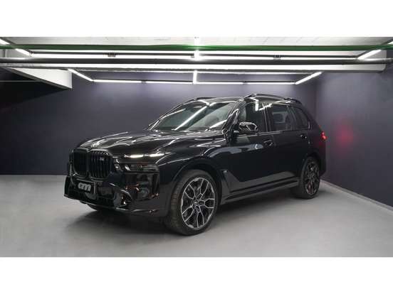 BMW-X7-4.4 V8 GASOLINA M60i STEPTRONIC BMW-X7-2024