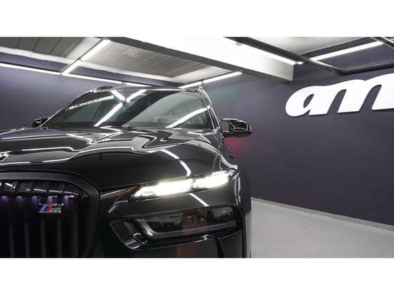 BMW-X7-4.4 V8 GASOLINA M60i STEPTRONIC BMW-X7-2024