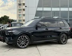 BMW X7 4.4 V8 GASOLINA M60i STEPTRONIC BMW X7 4.4 V8 GASOLINA M60i STEPTRONIC