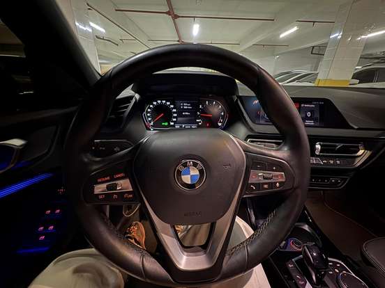 BMW-118i-1.5 12V GASOLINA SPORT GP STEPTRONIC BMW-118i-2019