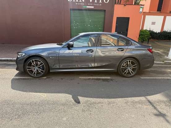 BMW-330e-2.0 16V TURBO HÍBRIDO M SPORT AUTOMÁTICO BMW-330e-2022