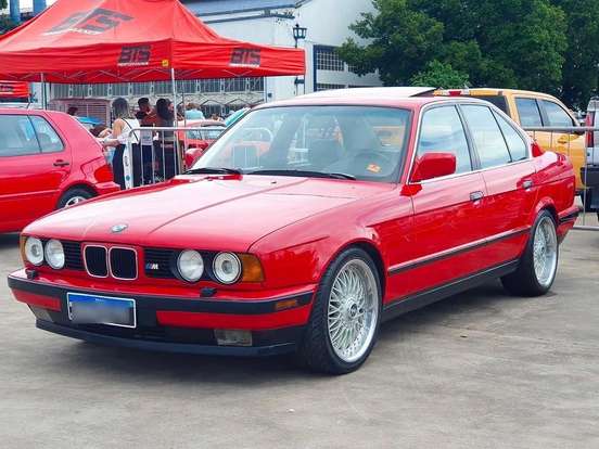 BMW-535i-3.5 SEDAN 24V GASOLINA 4P AUTOMÁTICO BMW-535i-1988