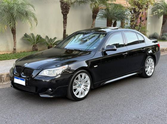 BMW 550i 4.8 SPORT SEDAN V8 32V GASOLINA 4P AUTOMÁTICO