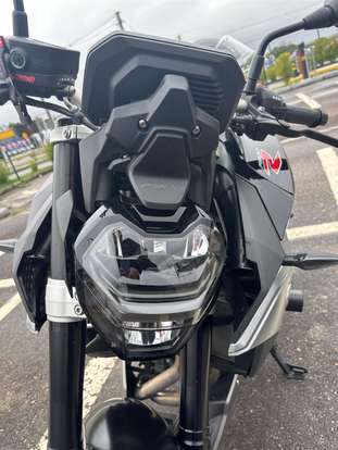 BMW-F 900 R SPORT-2023