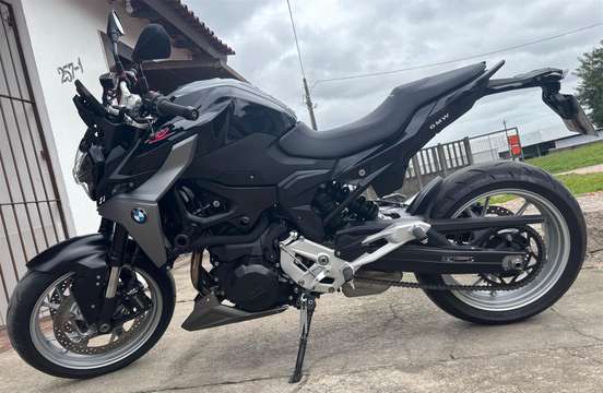 BMW-F 900 R SPORT-2023