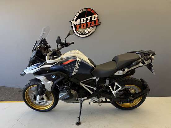 BMW-R 1250 GS ADVENTURE TRIPLE BLACK BMW-R 1250 GS ADVENTURE TRIPLE BLACK-2023