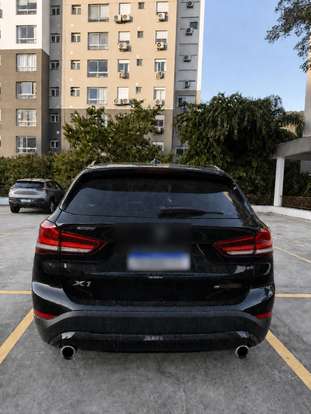 BMW-X1-2021