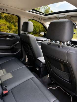 BMW-X1-2015