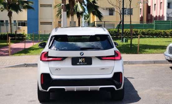 BMW-X1-2024